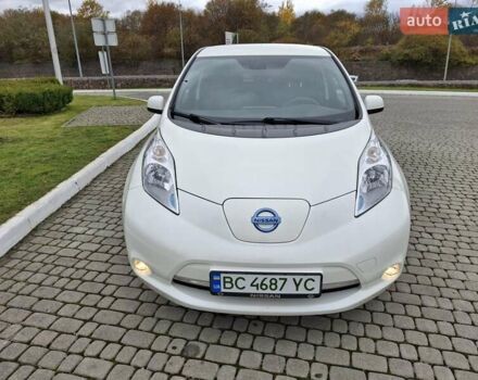 Белый Ниссан Лиф, объемом двигателя 0 л и пробегом 19 тыс. км за 8200 $, фото 4 на Automoto.ua