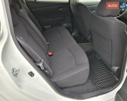 Белый Ниссан Лиф, объемом двигателя 0 л и пробегом 19 тыс. км за 8200 $, фото 10 на Automoto.ua