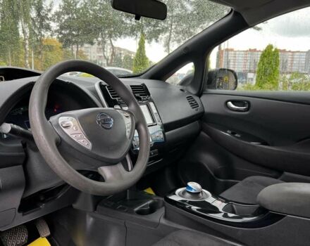 Білий Ніссан Ліф, об'ємом двигуна 0 л та пробігом 107 тис. км за 7700 $, фото 9 на Automoto.ua