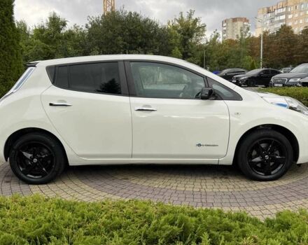 Білий Ніссан Ліф, об'ємом двигуна 0 л та пробігом 107 тис. км за 7700 $, фото 7 на Automoto.ua