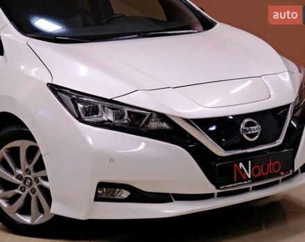 Белый Ниссан Лиф, объемом двигателя 0 л и пробегом 121 тыс. км за 14900 $, фото 6 на Automoto.ua