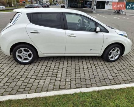 Белый Ниссан Лиф, объемом двигателя 0 л и пробегом 19 тыс. км за 8200 $, фото 3 на Automoto.ua