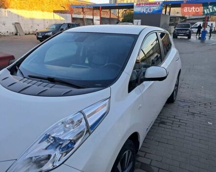Білий Ніссан Ліф, об'ємом двигуна 0 л та пробігом 109 тис. км за 9500 $, фото 6 на Automoto.ua