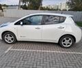 Белый Ниссан Лиф, объемом двигателя 0 л и пробегом 49 тыс. км за 7500 $, фото 3 на Automoto.ua