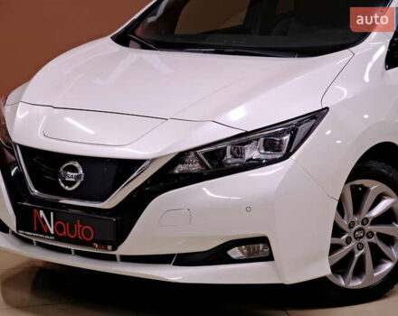 Белый Ниссан Лиф, объемом двигателя 0 л и пробегом 121 тыс. км за 14900 $, фото 10 на Automoto.ua