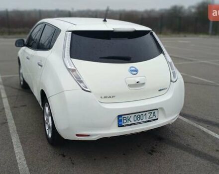 Білий Ніссан Ліф, об'ємом двигуна 0 л та пробігом 140 тис. км за 5000 $, фото 5 на Automoto.ua