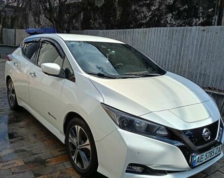 Белый Ниссан Лиф, объемом двигателя 0 л и пробегом 230 тыс. км за 10000 $, фото 2 на Automoto.ua