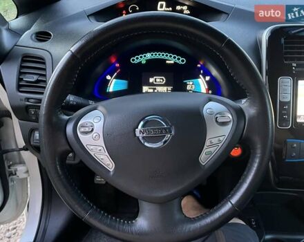 Белый Ниссан Лиф, объемом двигателя 0 л и пробегом 107 тыс. км за 8400 $, фото 11 на Automoto.ua