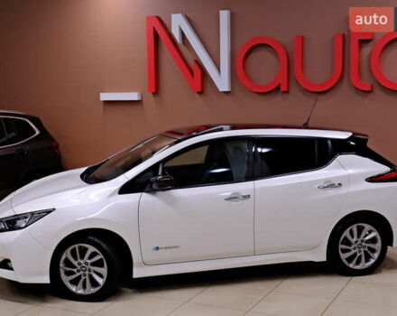 Белый Ниссан Лиф, объемом двигателя 0 л и пробегом 121 тыс. км за 14900 $, фото 11 на Automoto.ua