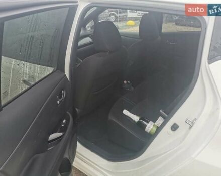 Белый Ниссан Лиф, объемом двигателя 0 л и пробегом 138 тыс. км за 11600 $, фото 7 на Automoto.ua