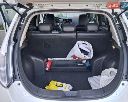 Білий Ніссан Ліф, об'ємом двигуна 0 л та пробігом 109 тис. км за 9500 $, фото 8 на Automoto.ua