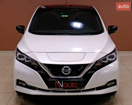 Белый Ниссан Лиф, объемом двигателя 0 л и пробегом 121 тыс. км за 14900 $, фото 1 на Automoto.ua