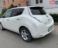 Белый Ниссан Лиф, объемом двигателя 0 л и пробегом 56 тыс. км за 7400 $, фото 3 на Automoto.ua