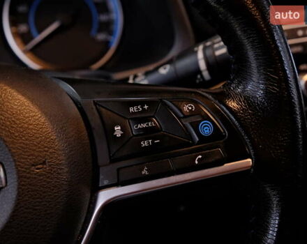 Белый Ниссан Лиф, объемом двигателя 0 л и пробегом 121 тыс. км за 14900 $, фото 31 на Automoto.ua