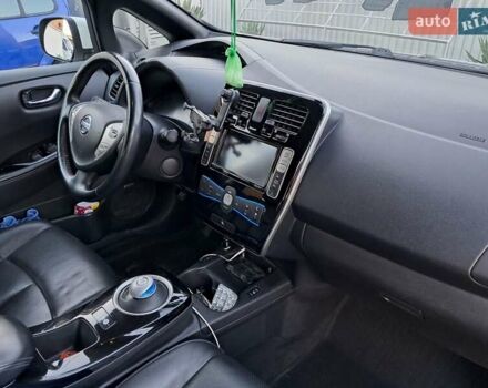 Білий Ніссан Ліф, об'ємом двигуна 0 л та пробігом 109 тис. км за 9500 $, фото 10 на Automoto.ua