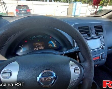 Білий Ніссан Ліф, об'ємом двигуна 80 л та пробігом 105 тис. км за 9350 $, фото 7 на Automoto.ua