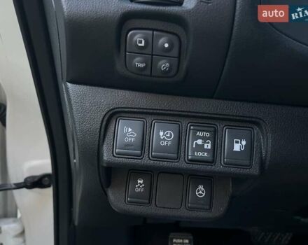 Белый Ниссан Лиф, объемом двигателя 0 л и пробегом 107 тыс. км за 8400 $, фото 13 на Automoto.ua