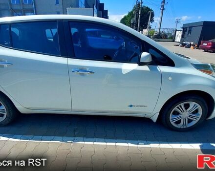 Білий Ніссан Ліф, об'ємом двигуна 80 л та пробігом 105 тис. км за 9350 $, фото 4 на Automoto.ua