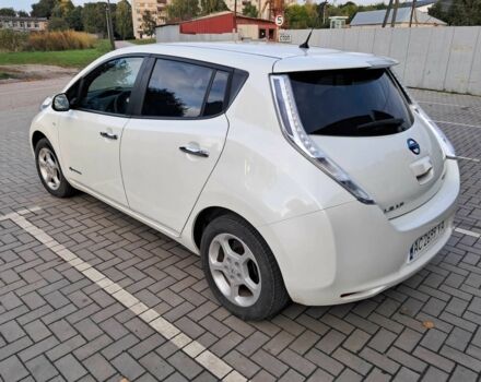 Белый Ниссан Лиф, объемом двигателя 0 л и пробегом 49 тыс. км за 7500 $, фото 4 на Automoto.ua