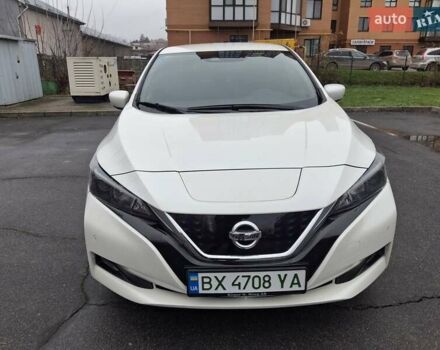 Белый Ниссан Лиф, объемом двигателя 0 л и пробегом 142 тыс. км за 12500 $, фото 6 на Automoto.ua