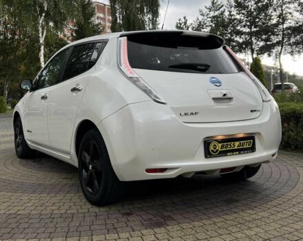 Білий Ніссан Ліф, об'ємом двигуна 0 л та пробігом 107 тис. км за 7700 $, фото 4 на Automoto.ua