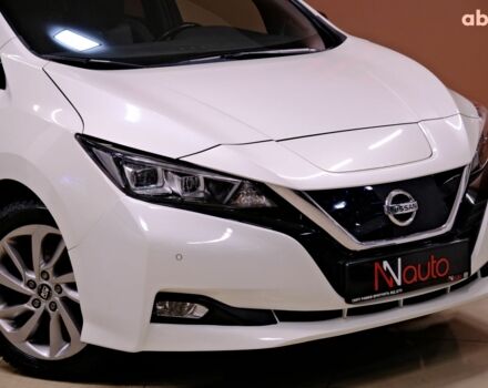 Белый Ниссан Лиф, объемом двигателя 0 л и пробегом 121 тыс. км за 14900 $, фото 2 на Automoto.ua