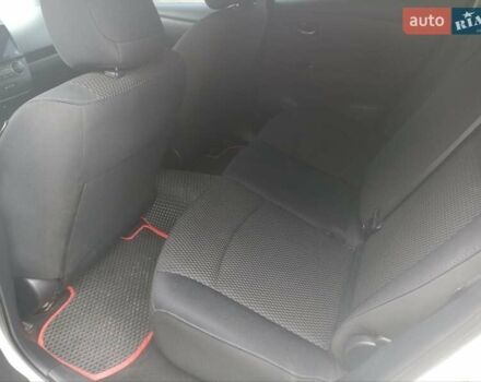 Белый Ниссан Лиф, объемом двигателя 0 л и пробегом 170 тыс. км за 5999 $, фото 10 на Automoto.ua