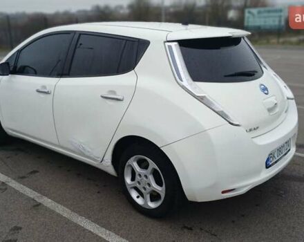 Білий Ніссан Ліф, об'ємом двигуна 0 л та пробігом 140 тис. км за 5000 $, фото 4 на Automoto.ua