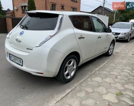 Белый Ниссан Лиф, объемом двигателя 0 л и пробегом 56 тыс. км за 7400 $, фото 2 на Automoto.ua