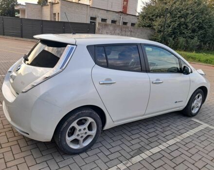 Белый Ниссан Лиф, объемом двигателя 0 л и пробегом 49 тыс. км за 7500 $, фото 8 на Automoto.ua