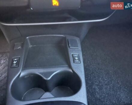 Белый Ниссан Лиф, объемом двигателя 0 л и пробегом 107 тыс. км за 8400 $, фото 16 на Automoto.ua