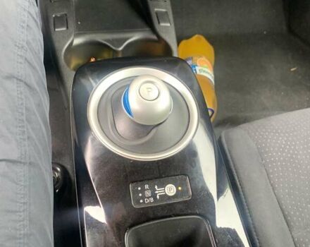 Белый Ниссан Лиф, объемом двигателя 0 л и пробегом 56 тыс. км за 7400 $, фото 12 на Automoto.ua