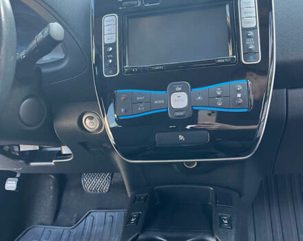 Білий Ніссан Ліф, об'ємом двигуна 0 л та пробігом 96 тис. км за 9500 $, фото 20 на Automoto.ua