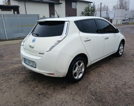 Білий Ніссан Ліф, об'ємом двигуна 0 л та пробігом 243 тис. км за 4999 $, фото 4 на Automoto.ua