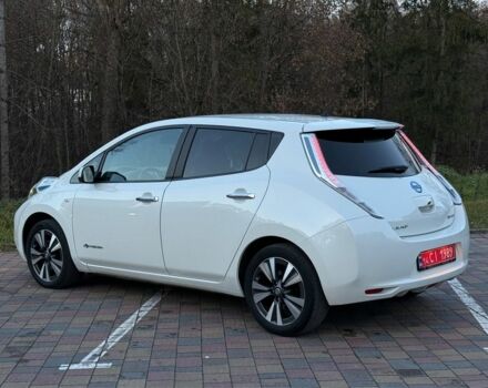 Белый Ниссан Лиф, объемом двигателя 0 л и пробегом 115 тыс. км за 7800 $, фото 2 на Automoto.ua