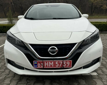 Белый Ниссан Лиф, объемом двигателя 0 л и пробегом 116 тыс. км за 11800 $, фото 3 на Automoto.ua