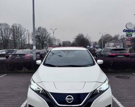 Белый Ниссан Лиф, объемом двигателя 0 л и пробегом 93 тыс. км за 12700 $, фото 3 на Automoto.ua