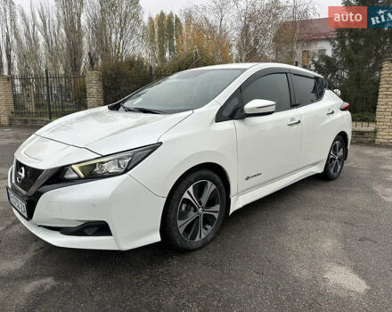 Белый Ниссан Лиф, объемом двигателя 0 л и пробегом 37 тыс. км за 12700 $, фото 3 на Automoto.ua