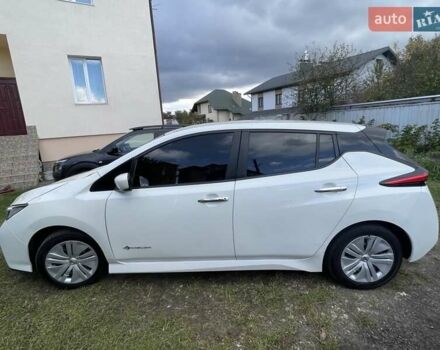 Білий Ніссан Ліф, об'ємом двигуна 0 л та пробігом 143 тис. км за 12300 $, фото 2 на Automoto.ua