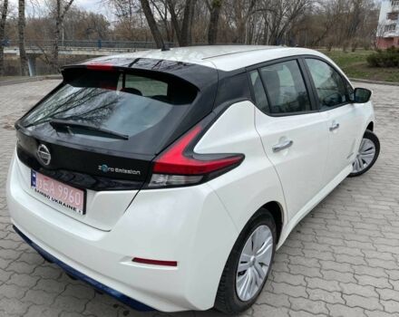 Белый Ниссан Лиф, объемом двигателя 0 л и пробегом 55 тыс. км за 13000 $, фото 5 на Automoto.ua