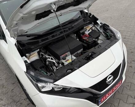 Белый Ниссан Лиф, объемом двигателя 0 л и пробегом 92 тыс. км за 12500 $, фото 12 на Automoto.ua