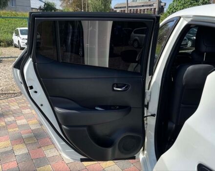 Білий Ніссан Ліф, об'ємом двигуна 40 л та пробігом 177 тис. км за 13900 $, фото 16 на Automoto.ua