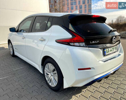 Білий Ніссан Ліф, об'ємом двигуна 0 л та пробігом 148 тис. км за 10800 $, фото 6 на Automoto.ua