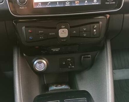 Белый Ниссан Лиф, объемом двигателя 0 л и пробегом 75 тыс. км за 11999 $, фото 29 на Automoto.ua