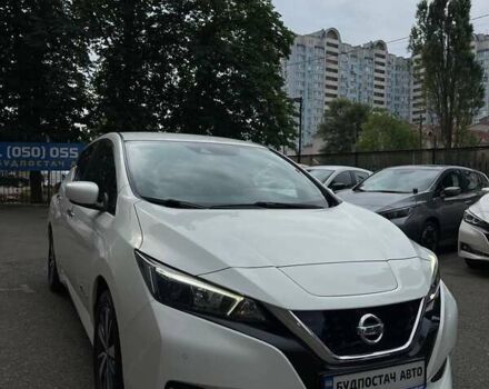 Белый Ниссан Лиф, объемом двигателя 0 л и пробегом 83 тыс. км за 12799 $, фото 5 на Automoto.ua