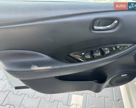 Белый Ниссан Лиф, объемом двигателя 0 л и пробегом 87 тыс. км за 14500 $, фото 7 на Automoto.ua