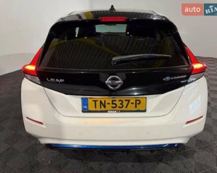 Белый Ниссан Лиф, объемом двигателя 0 л и пробегом 132 тыс. км за 12999 $, фото 11 на Automoto.ua