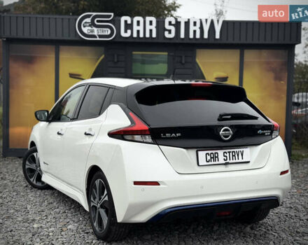 Белый Ниссан Лиф, объемом двигателя 0 л и пробегом 157 тыс. км за 11700 $, фото 17 на Automoto.ua