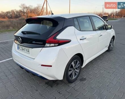 Білий Ніссан Ліф, об'ємом двигуна 0 л та пробігом 135 тис. км за 10900 $, фото 9 на Automoto.ua