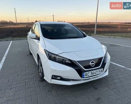Білий Ніссан Ліф, об'ємом двигуна 0 л та пробігом 135 тис. км за 10900 $, фото 14 на Automoto.ua
